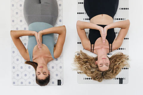 Les Mudras dans le Yoga: utiliser des gestes pour amplifier l'énergie ... - 